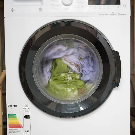 Center Walk And Gæstehus