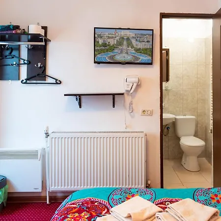 Center Walk And Πανσιόν Βουκουρέστι