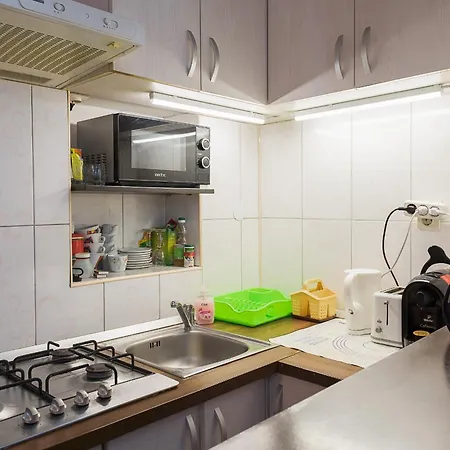 Center Walk And ゲストハウス 3*